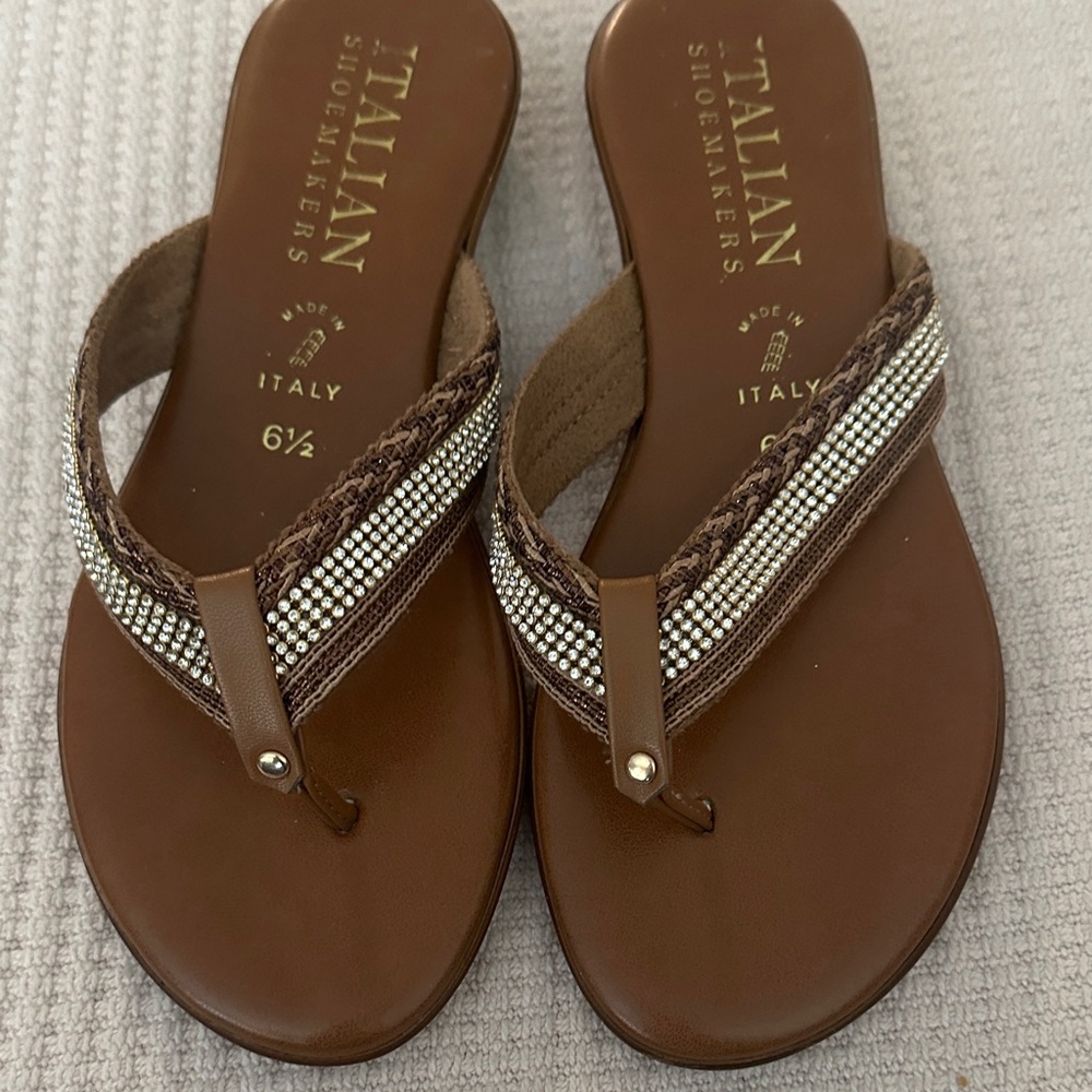 Italian Shoemakers Tan and Brown Sandals 6.5